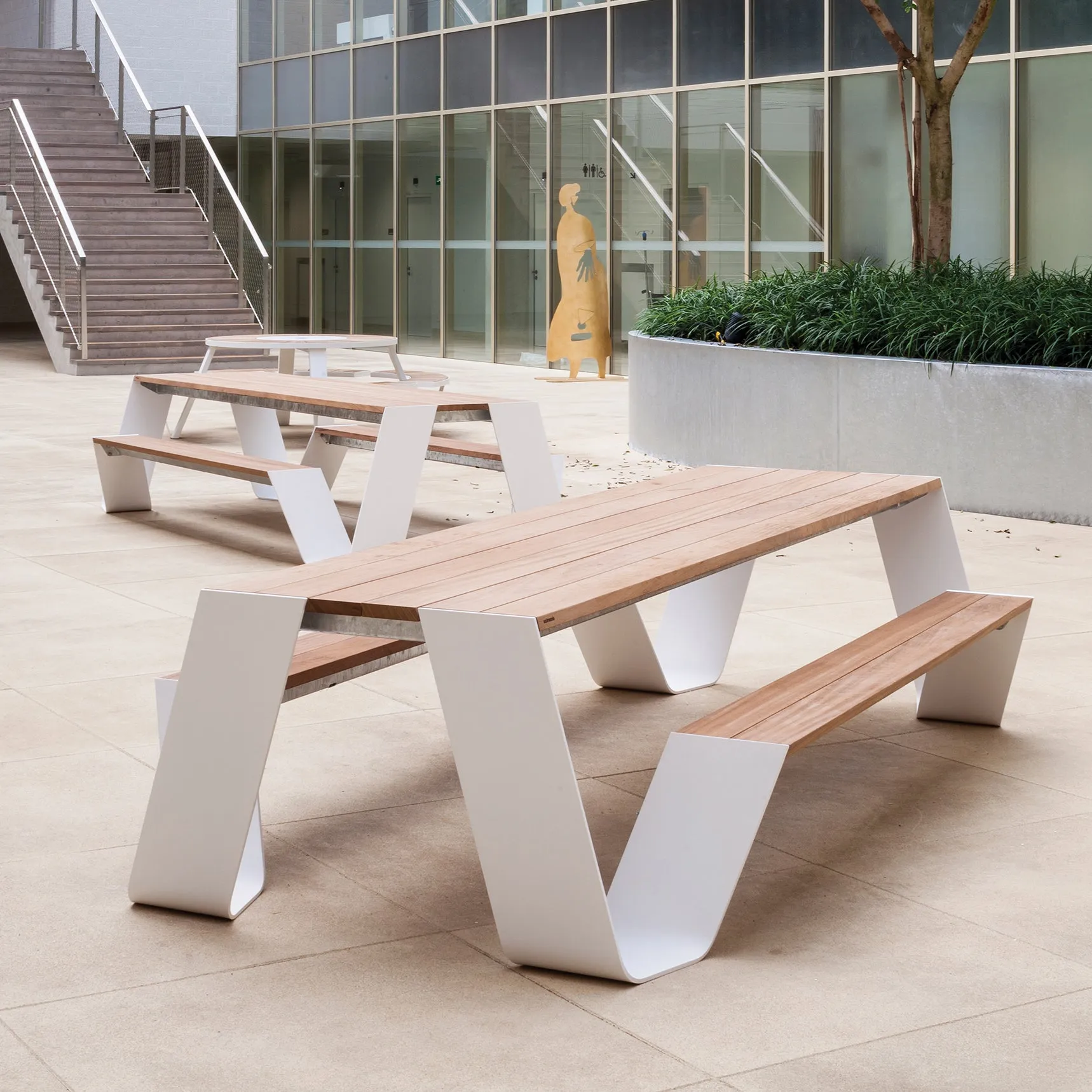 Hopper Picnic Table